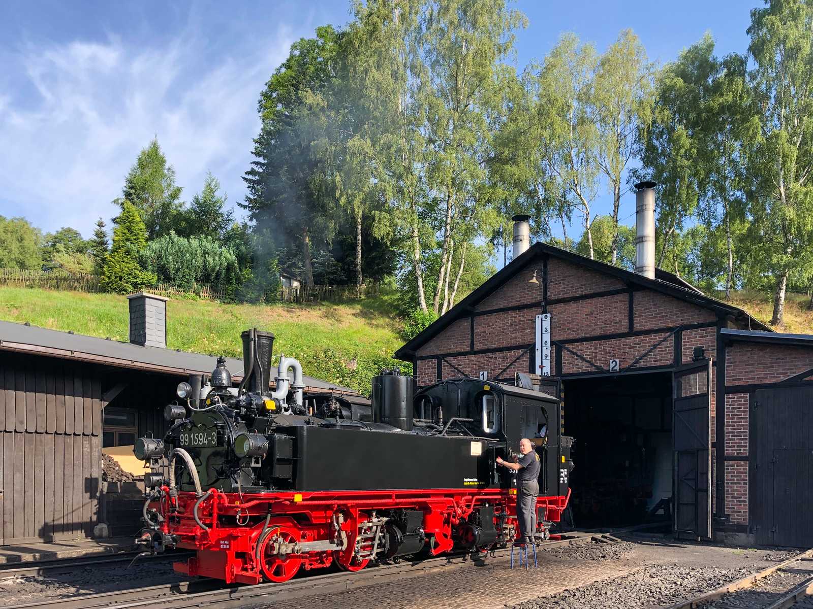 Schmalspur-Dampflokomotive 99 1594 und Güterzugdampflokomotive 861193 Postkarte