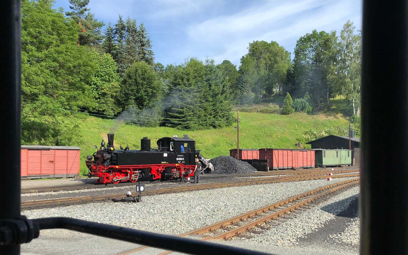 Schmalspur-Dampflokomotive 99 1594 und Güterzugdampflokomotive 861193 Postkarte 