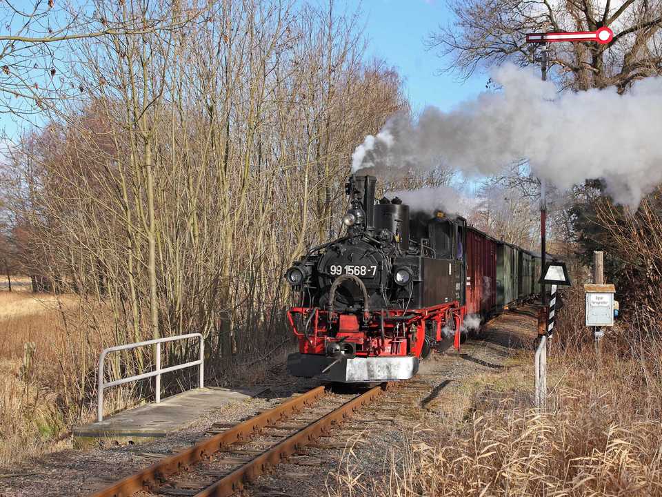 Am vergangenen Wochenende war die 99 1568-7 der Preßnitztalbahn wieder auf der Döllnitzbahn im Einsatz.