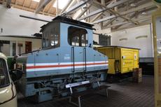 Diese Güterzuglok war einst in Freital für den Verschub von Güterwagen auf dem Straßenbahngleis zuständig.