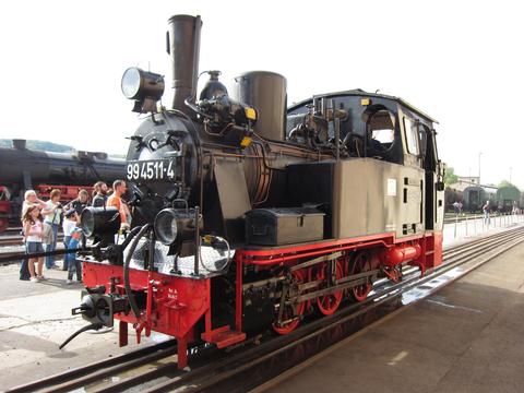 99 4511-4 der Preßnitztalbahn in Meiningen im Einsatz.