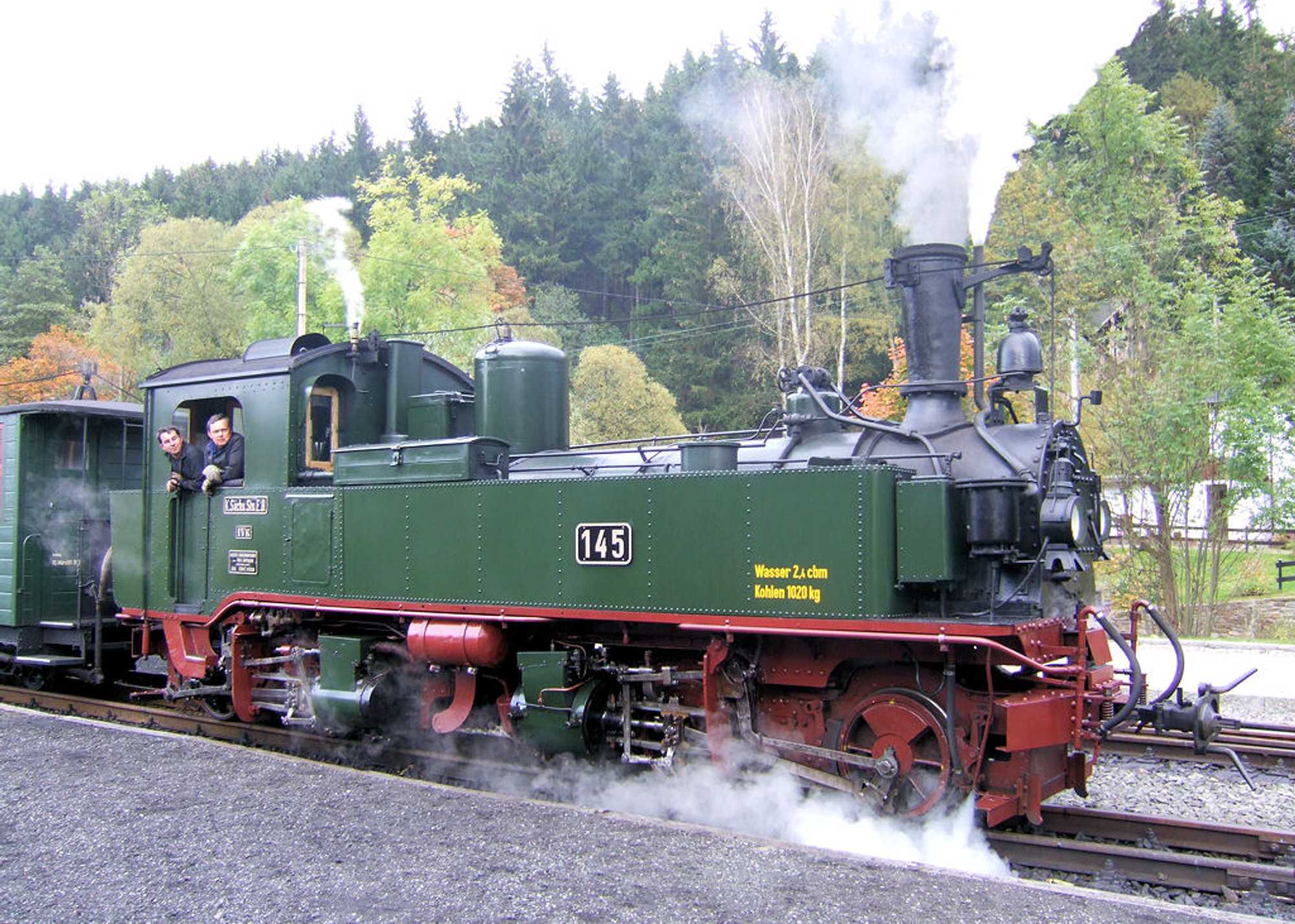 IV K 145 (99 555) erstmals zu Gast auf der Preßnitztalbahn - hier bei der Ausfahrt in Schmalzgrube Richtung Jöhstadt.