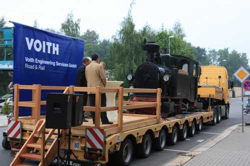 Bei der Voith Engineering Services GmbH in Chemnitz macht die Lok einen außerplanmäßigen Zwischenstopp auf ihrer Tour durch Sachsen.