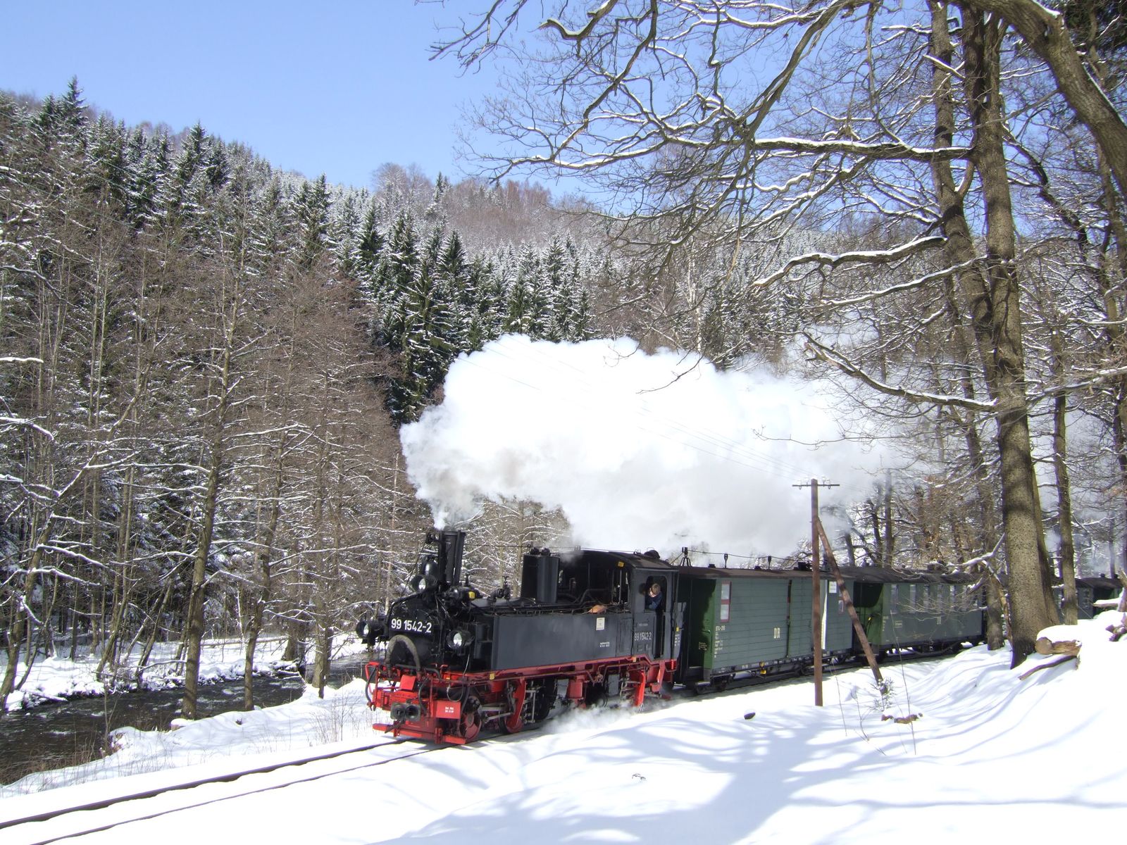 Winterweiße Landschaft zu Oster im Preßnitz- und Schwarzwassertal