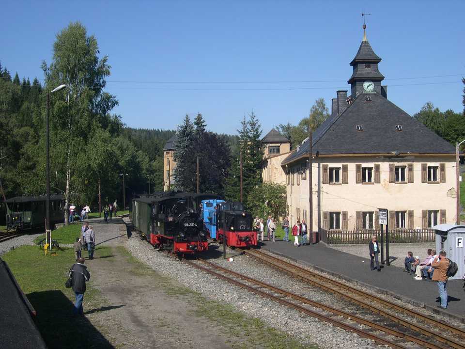 Kreuzung der Züge in Schlössel.