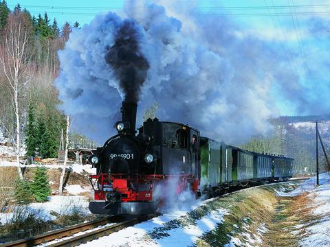 Winterdampf auf der Preßnitztalbahn.