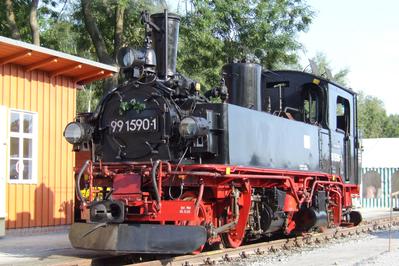 19.08.2006. 99 1590-1 präsentierte die Preßnitztalbahn bei der Einweihung des wieder aufgebauten Bahnhofes von Lohsdorf. Foto: Torsten Seibt